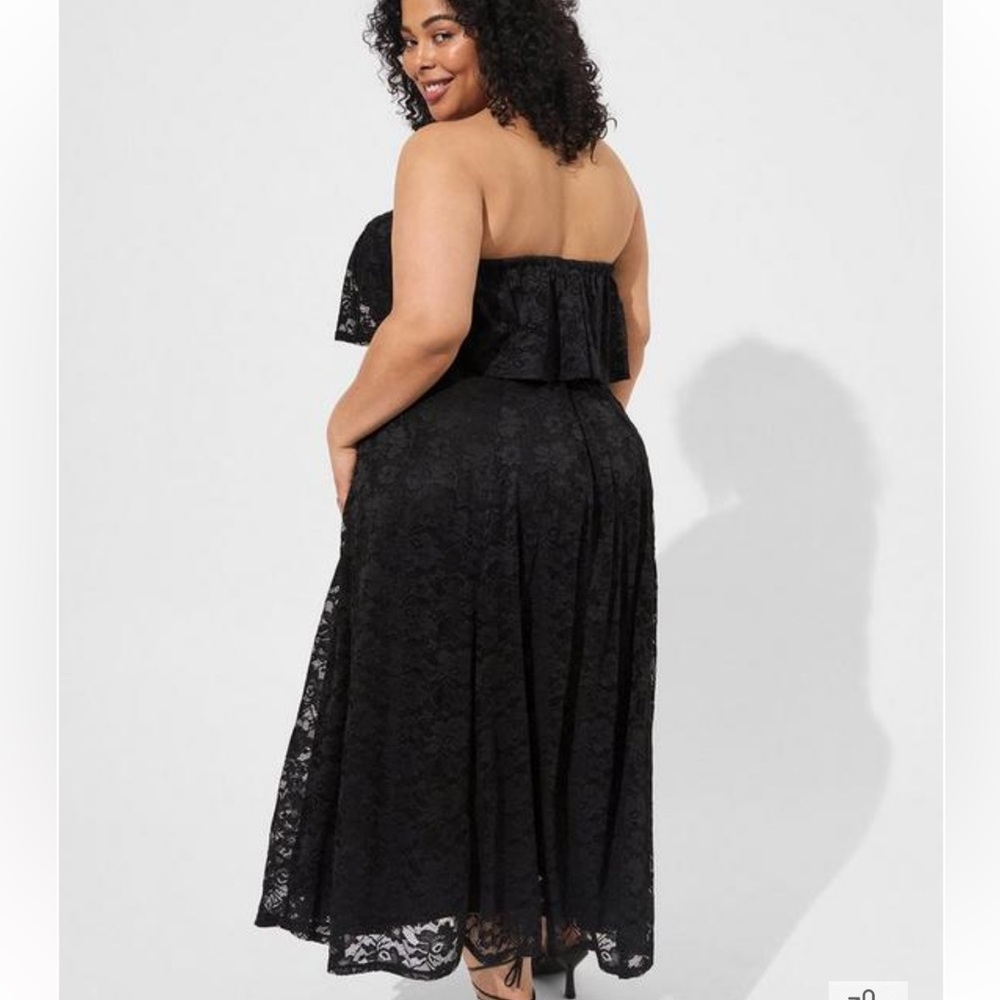 Torrid maxi lace strapless ruffle dress - Picture 2 of 11